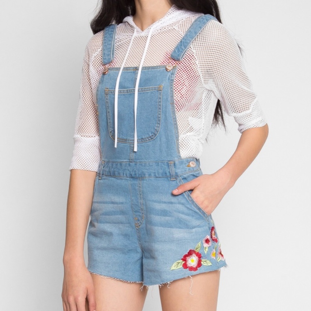 NWT Niki + Gabbi The 1 Embroidered Overalls Sz LG
